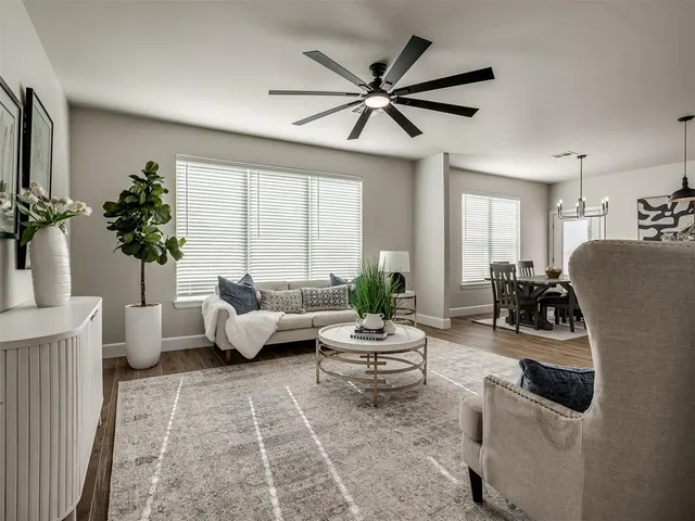 Photo 5 — 1237 E Stetson Lane, Mustang, OK 73064