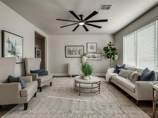 Photo 8 — 1237 E Stetson Lane, Mustang, OK 73064
