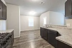 Photo 4 — 618 Audrey Drive, Tuttle, OK 73089
