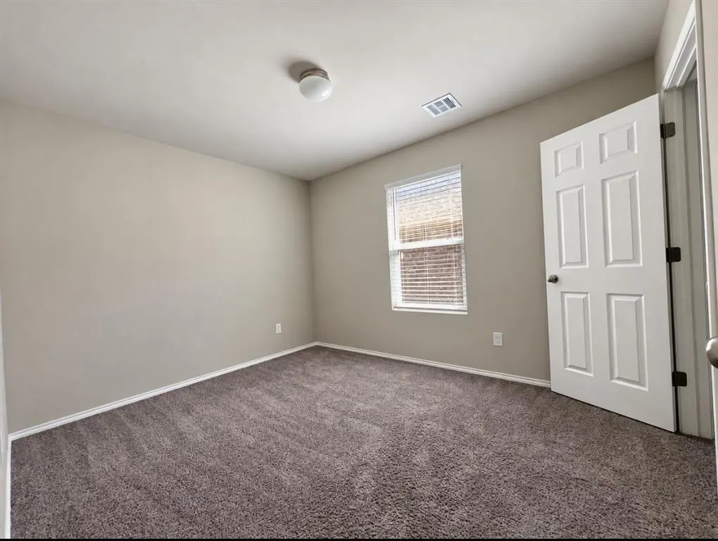 Photo 5 — 618 Audrey Drive, Tuttle, OK 73089