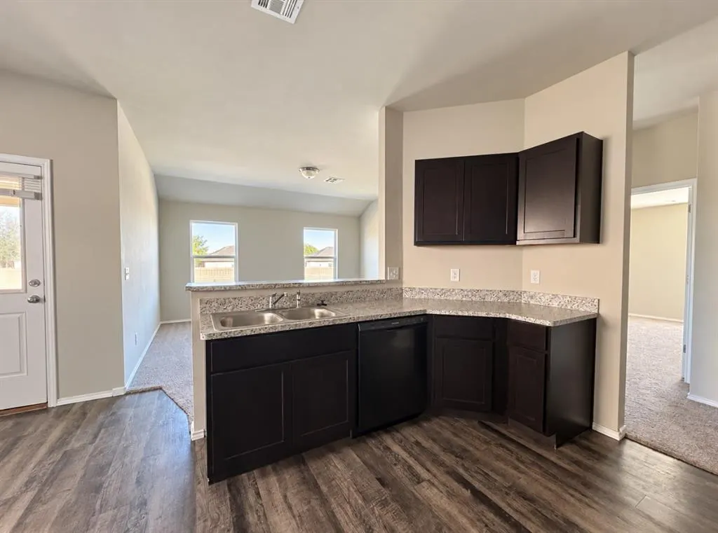 Photo 15 — 618 Audrey Drive, Tuttle, OK 73089