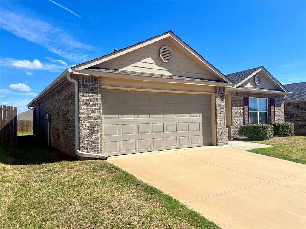 Photo 19 — 618 Audrey Drive, Tuttle, OK 73089