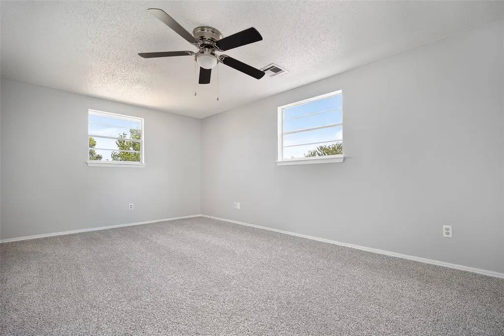 Photo 5 — 1233 SW 91st Street, Oklahoma City, OK 73139