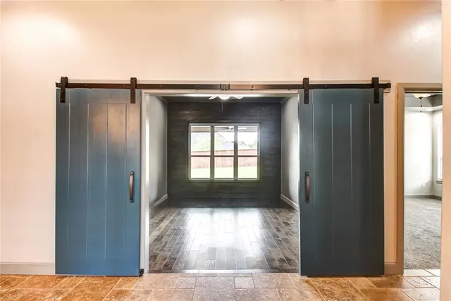 Photo 4 — 2013 Providence Drive, Norman, OK 73071