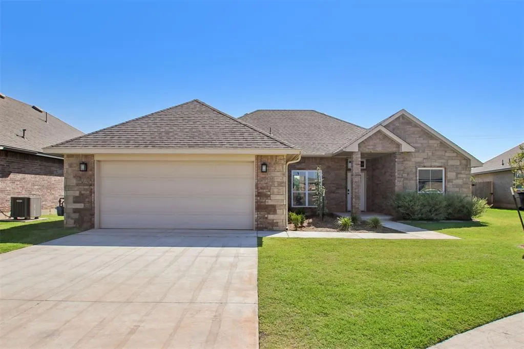 Front exterior — 13804 Klinsman Road, Piedmont, OK 73078