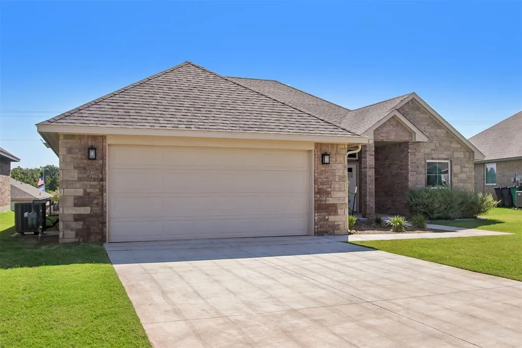 Photo 3 — 13804 Klinsman Road, Piedmont, OK 73078