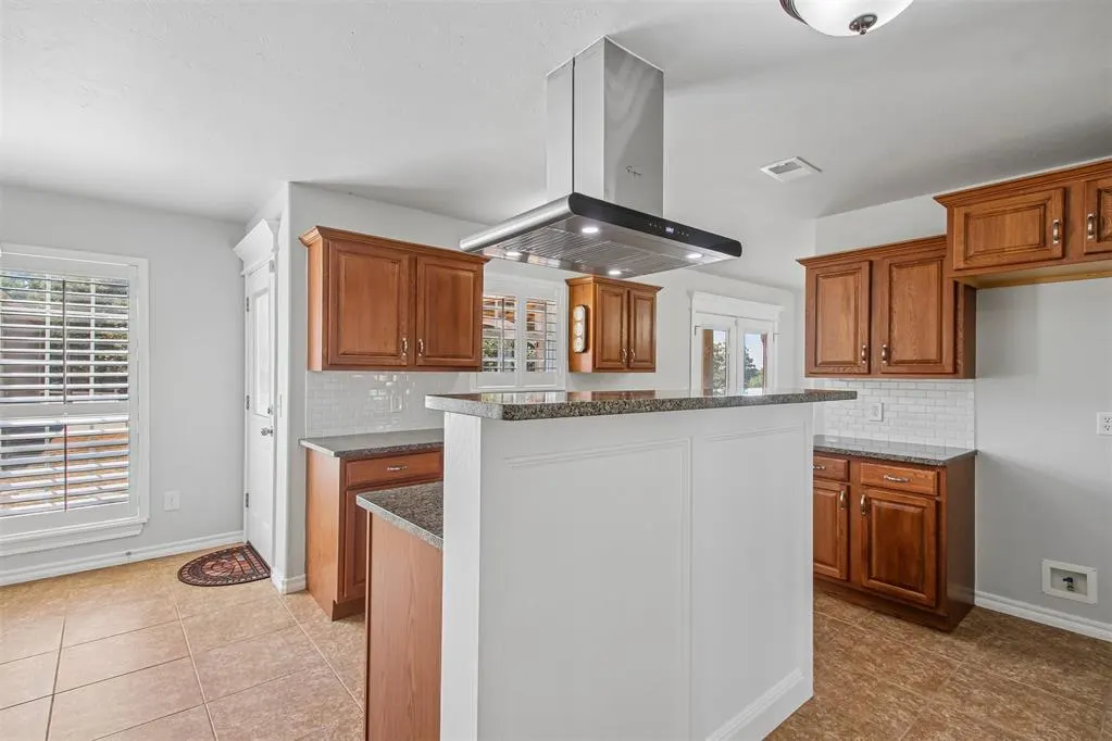 Photo 17 — 17250 Cottonwood Court, Newalla, OK 74857