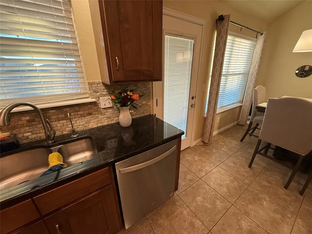 Photo 11 — 2220 Crooked Oak Drive, Shawnee, OK 74804