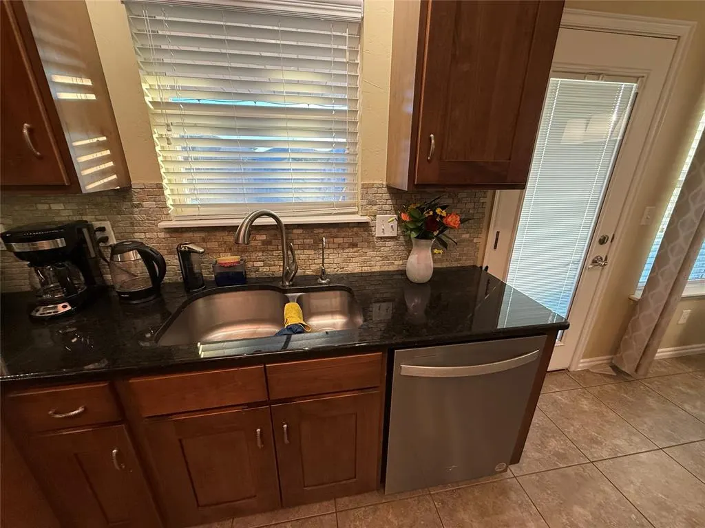 Photo 12 — 2220 Crooked Oak Drive, Shawnee, OK 74804