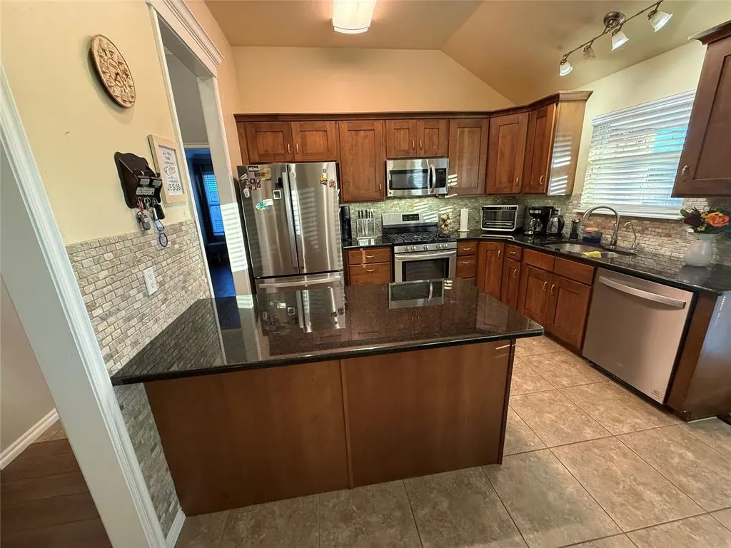 Photo 14 — 2220 Crooked Oak Drive, Shawnee, OK 74804