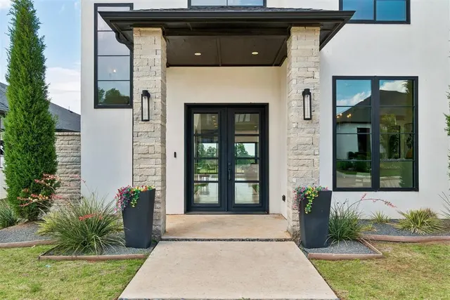 Photo 2 — 2109 Wiregrass Drive, Edmond, OK 73025