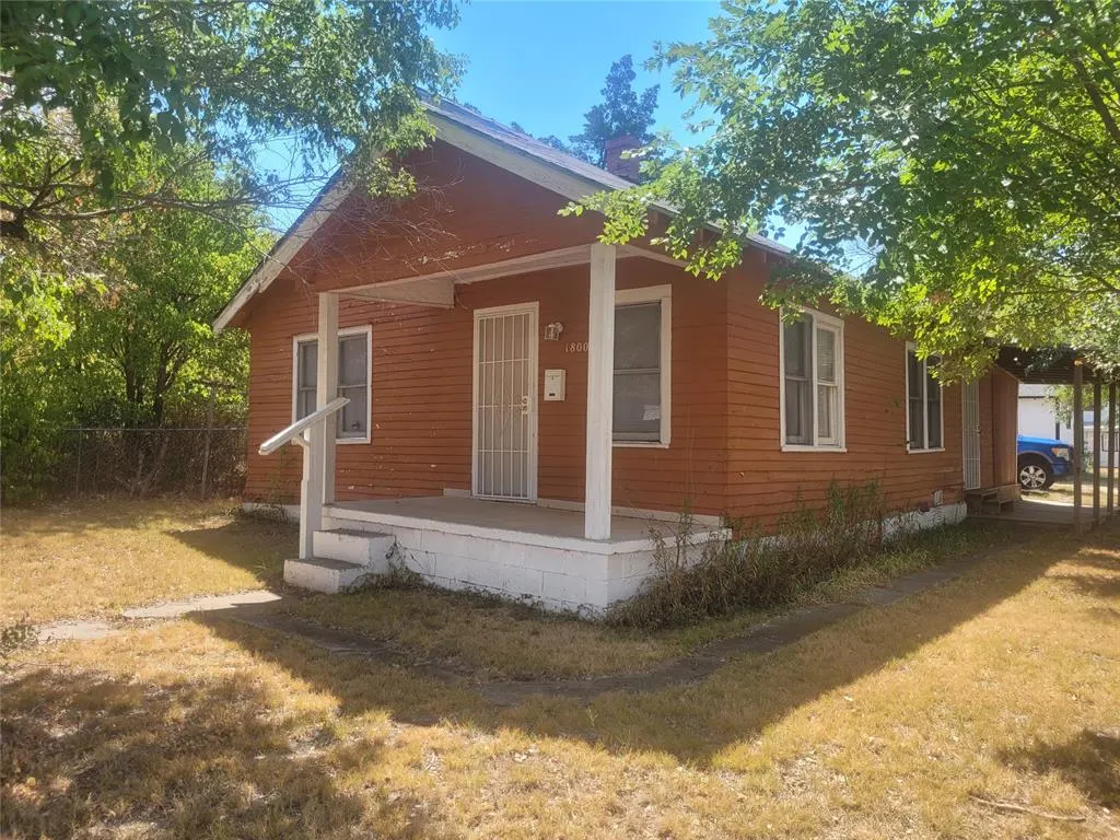 Front exterior — 1800 NE 25th Street, Oklahoma City, OK 73111