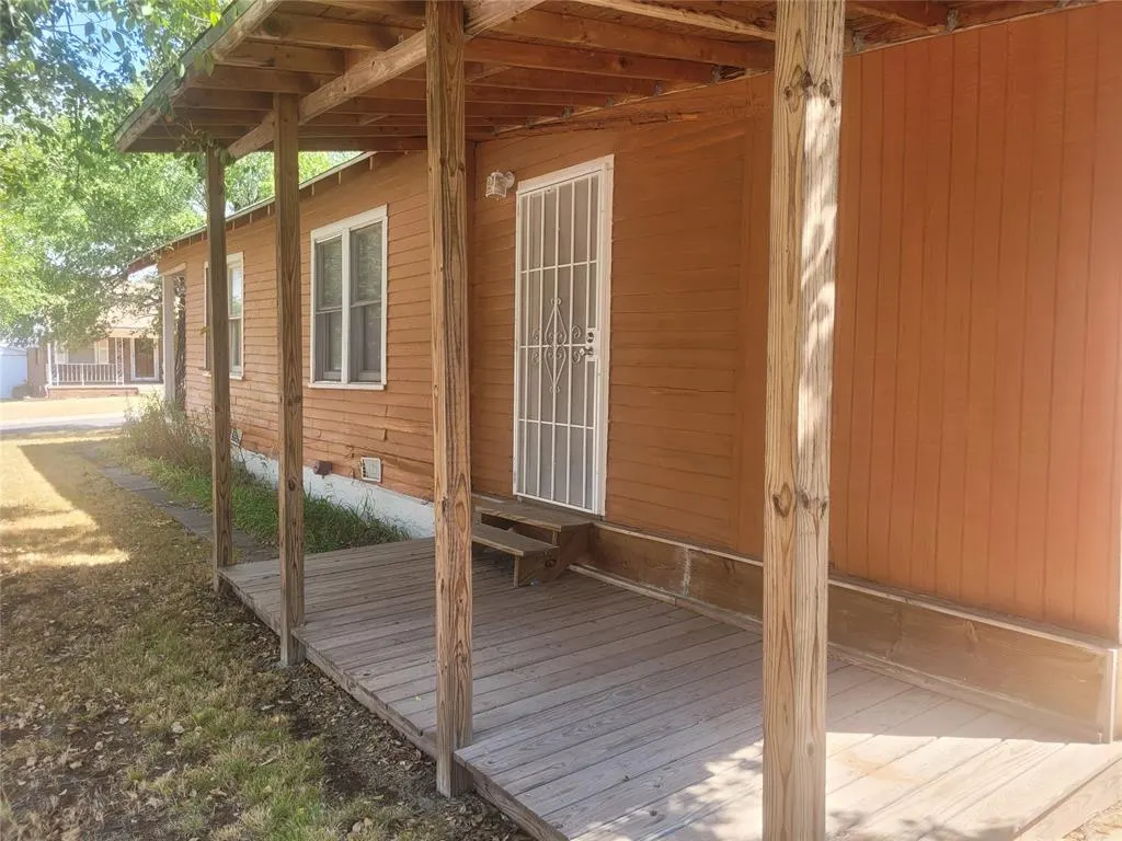 Photo 4 — 1800 NE 25th Street, Oklahoma City, OK 73111