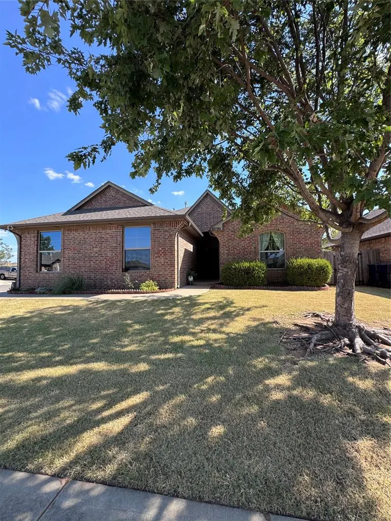 Photo 3 — 10700 SW 36th Street, Yukon, OK 73099