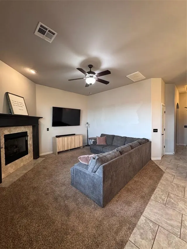 Photo 4 — 10700 SW 36th Street, Yukon, OK 73099