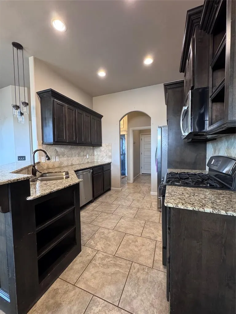 Photo 15 — 10700 SW 36th Street, Yukon, OK 73099
