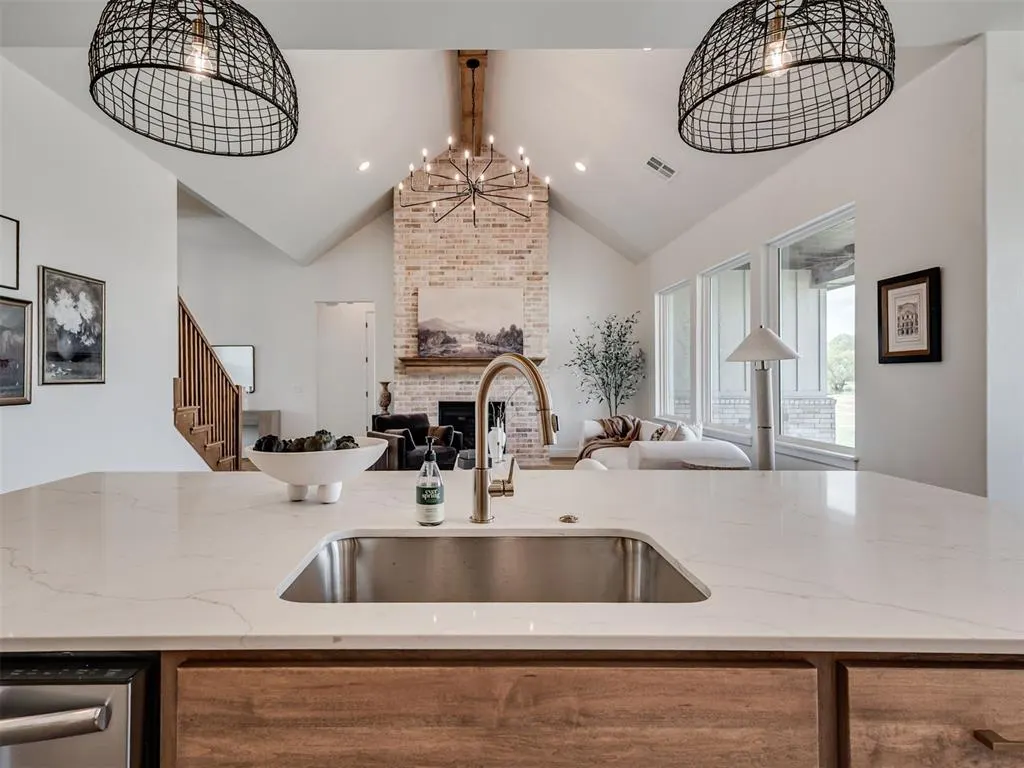 Photo 13 — 6941 Lake View Court, Cashion, OK 73016