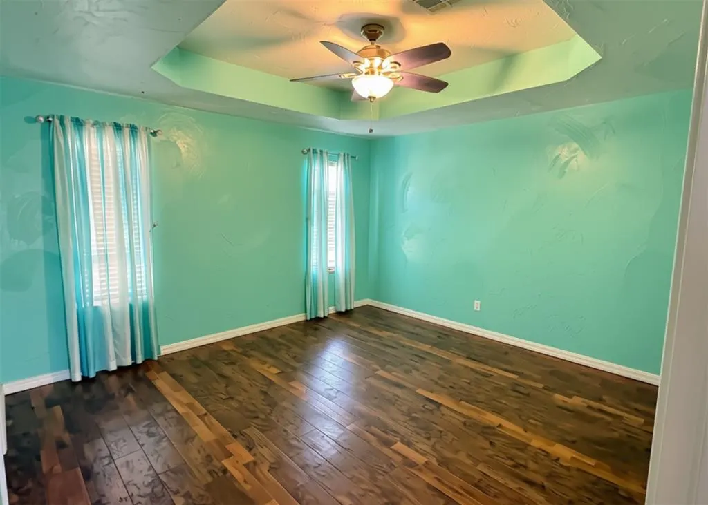 Photo 11 — 120 Thornton Lane, Elk City, OK 73644