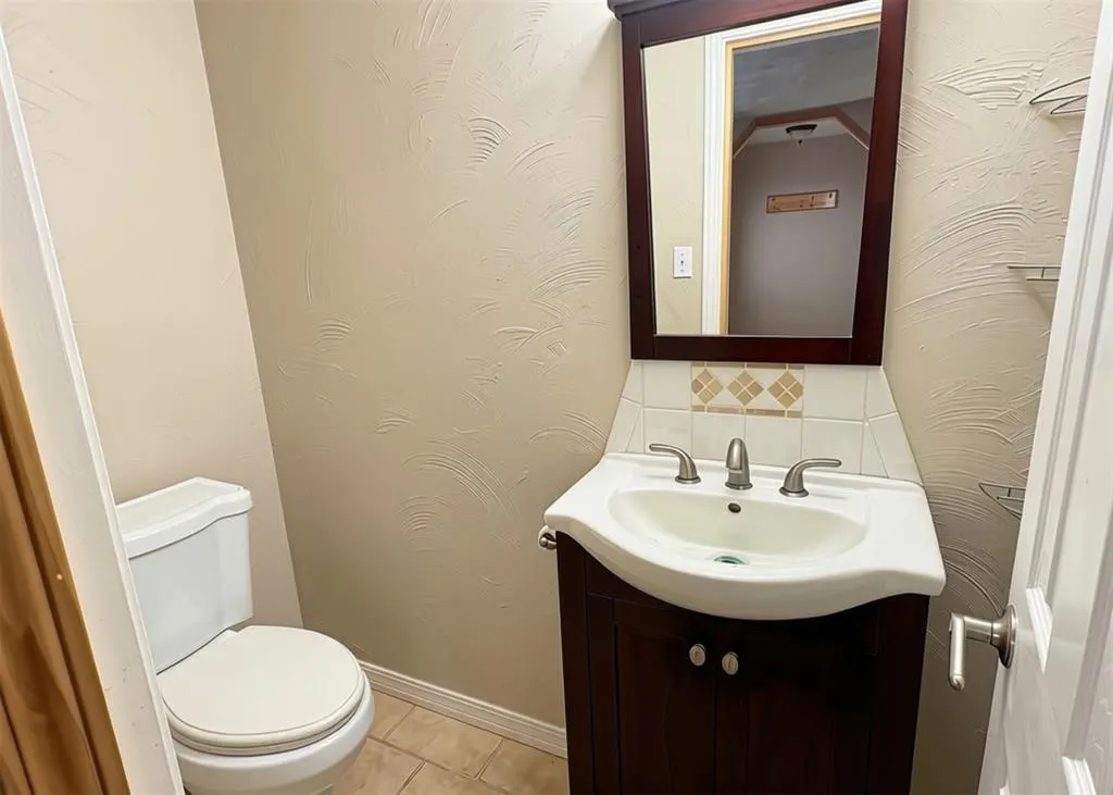 Photo 14 — 120 Thornton Lane, Elk City, OK 73644