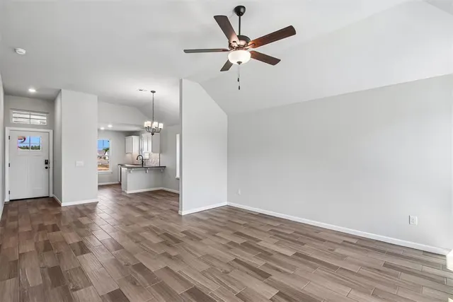 Photo 8 — 13924 Mondello Lane, Oklahoma City, OK 73170