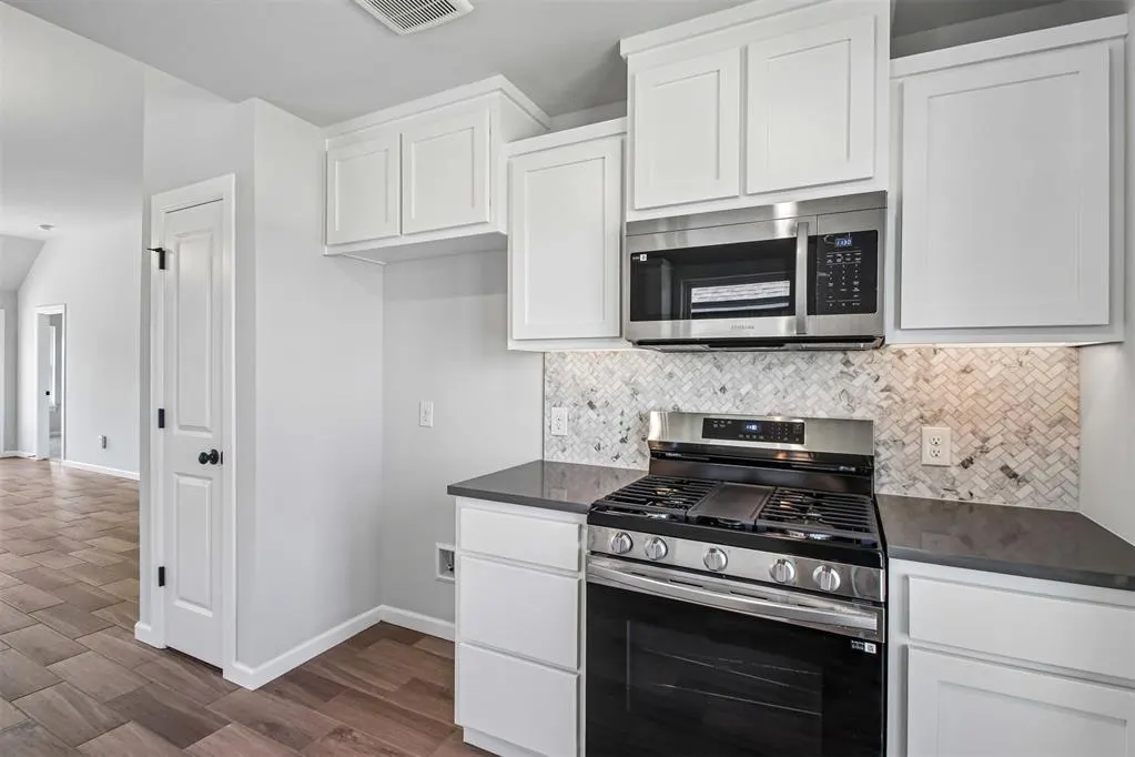 Photo 15 — 13924 Mondello Lane, Oklahoma City, OK 73170