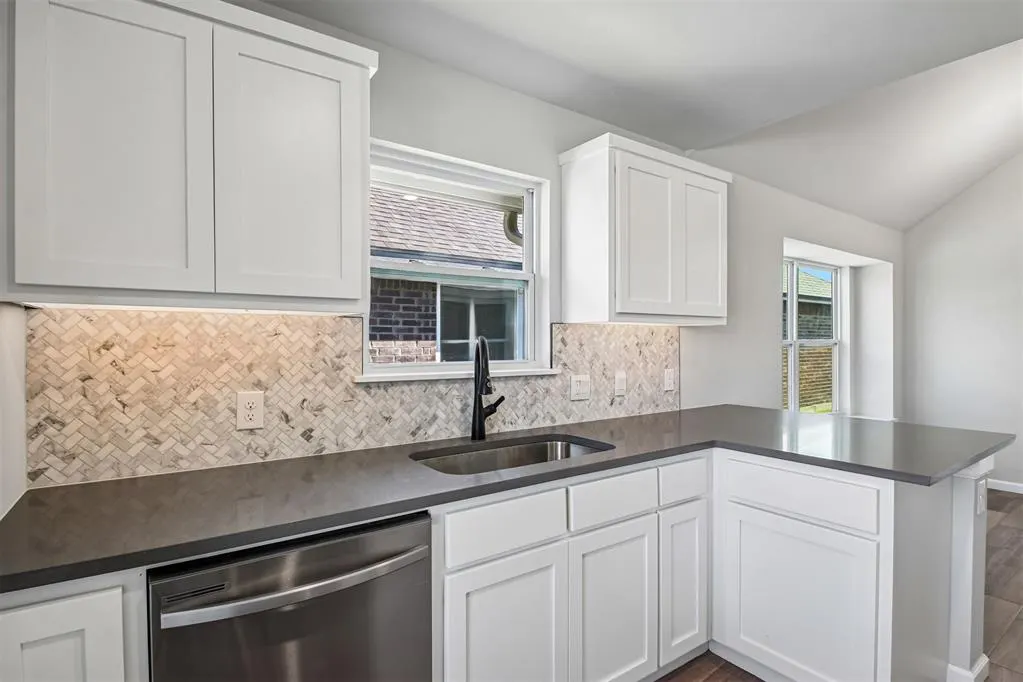 Photo 16 — 13924 Mondello Lane, Oklahoma City, OK 73170
