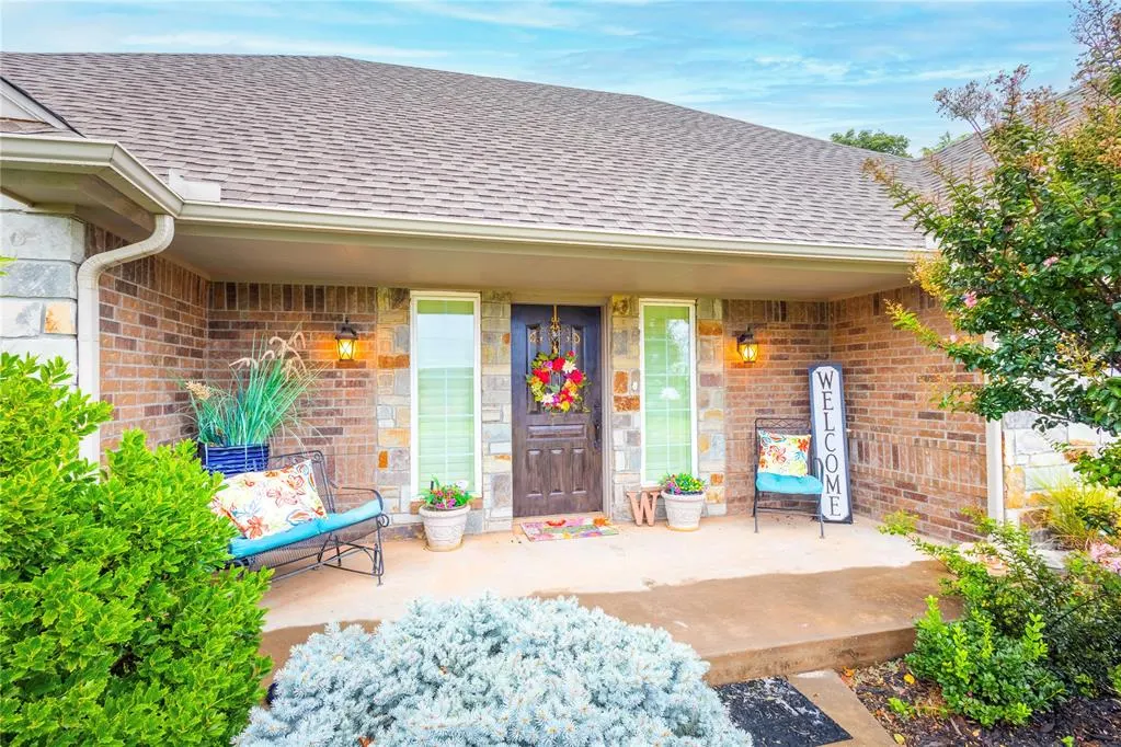 Photo 6 — 107 Clubhouse Drive, Elk City, OK 73644
