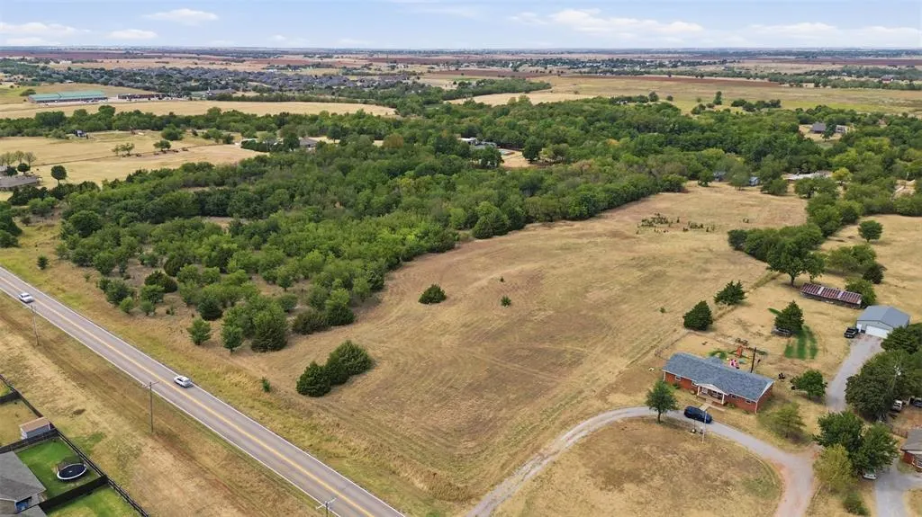 Photo 19 — 724 NE Blugil Drive, Piedmont, OK 73078