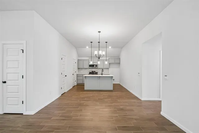 Photo 8 — 13920 Mondello Lane, Oklahoma City, OK 73170