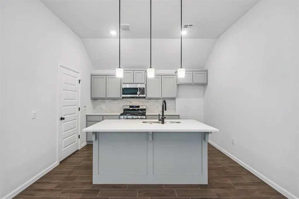 Photo 10 — 13920 Mondello Lane, Oklahoma City, OK 73170