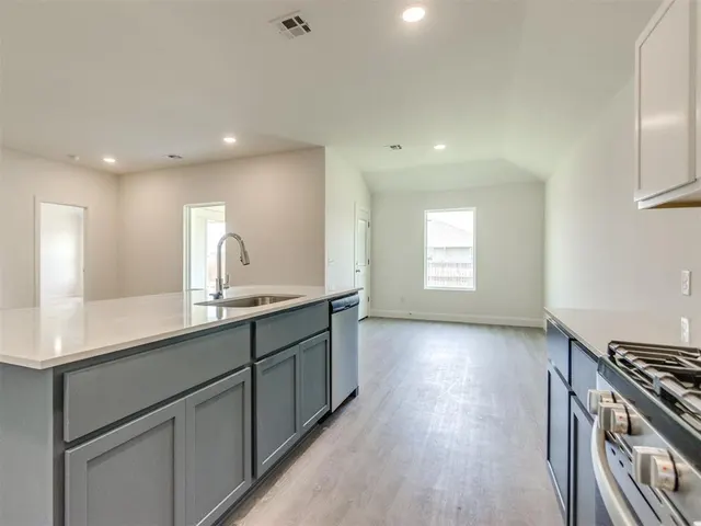 Photo 8 — 924 Hazy Brook Circle, Chickasha, OK 73018