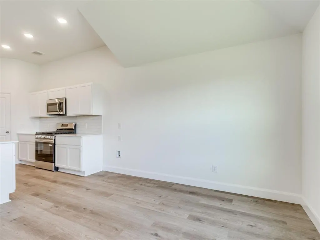 Photo 11 — 920 Hazy Brook Circle, Chickasha, OK 73018