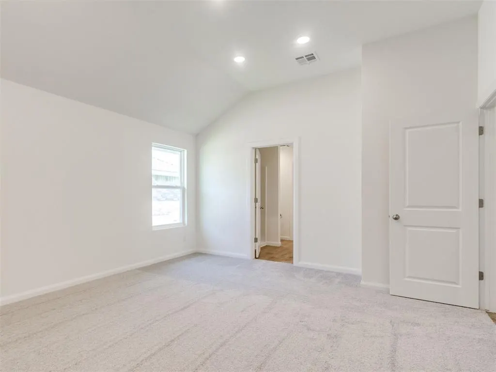 Photo 15 — 920 Hazy Brook Circle, Chickasha, OK 73018