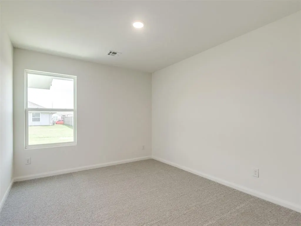 Photo 28 — 920 Hazy Brook Circle, Chickasha, OK 73018