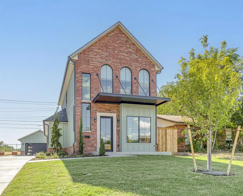 Front exterior — 1738 Classen Boulevard, Norman, OK 73071
