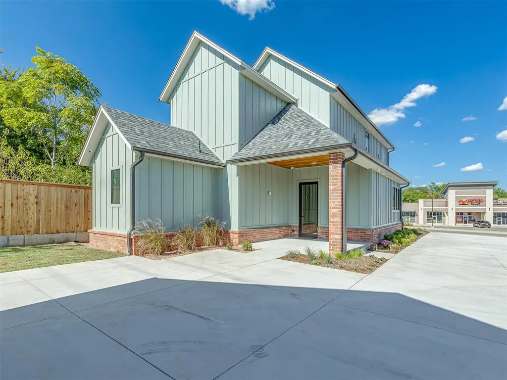 Photo 34 — 1738 Classen Boulevard, Norman, OK 73071