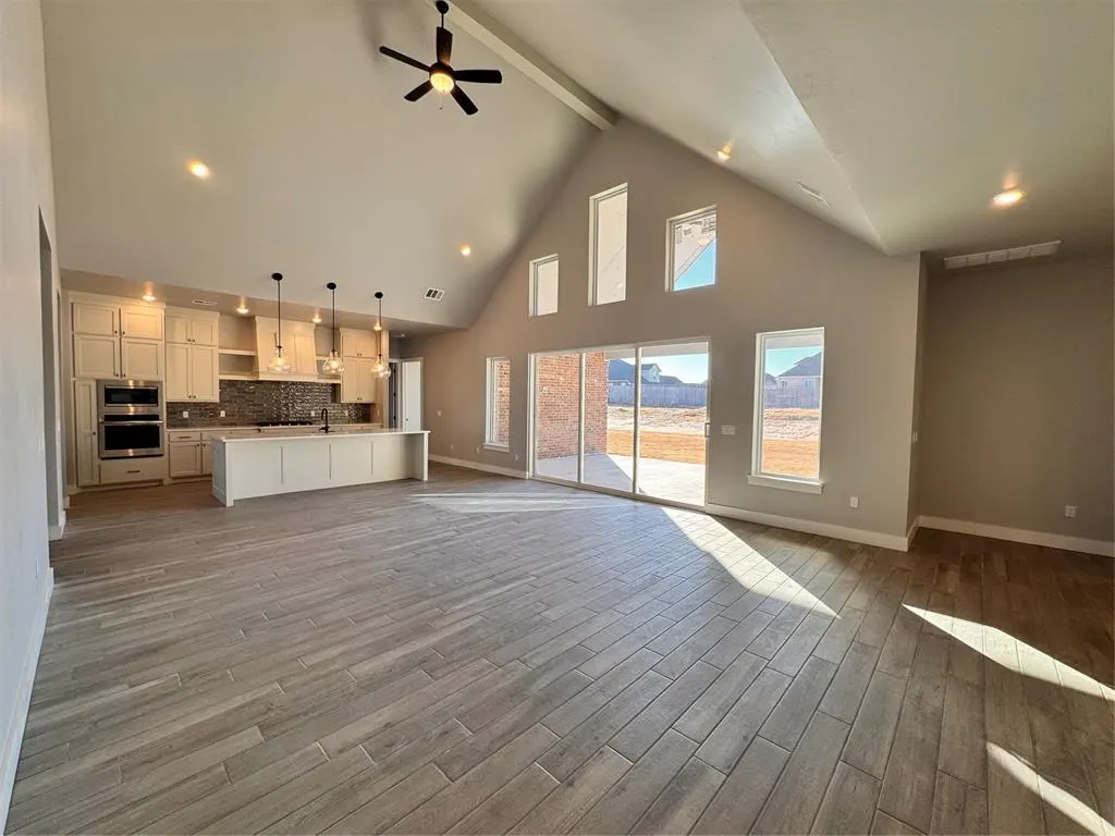 Photo 7 — 10140 NW 100th Street, Yukon, OK 73099