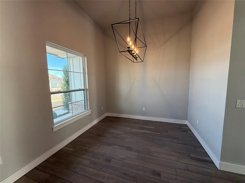 Photo 13 — 10140 NW 100th Street, Yukon, OK 73099