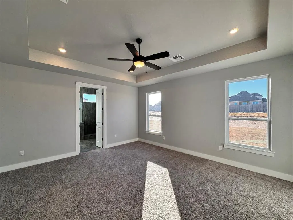 Photo 16 — 10140 NW 100th Street, Yukon, OK 73099