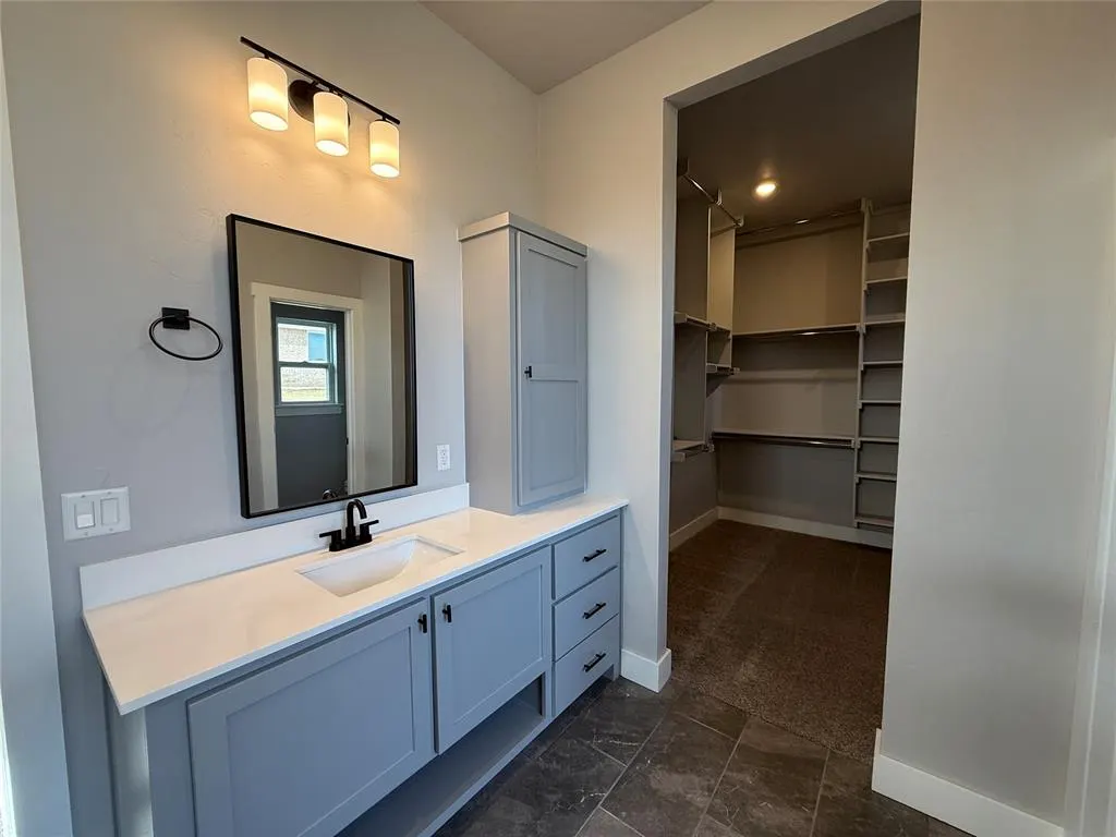 Photo 17 — 10140 NW 100th Street, Yukon, OK 73099