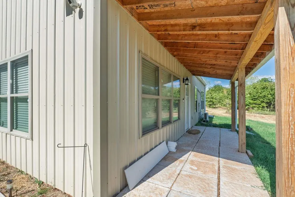 Photo 2 — 21427 S Rock Creek Road, Tecumseh, OK 74873
