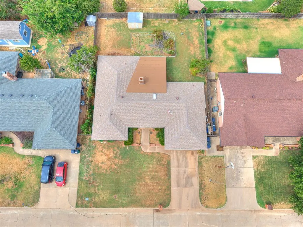 Photo 11 — 8225 NW 100th Street, Oklahoma City, OK 73162