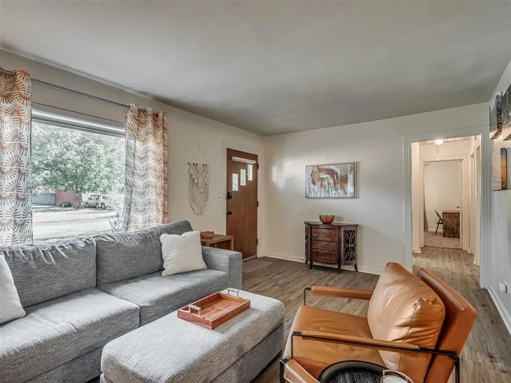 Photo 7 — 1102 Idaho Street, Norman, OK 73071