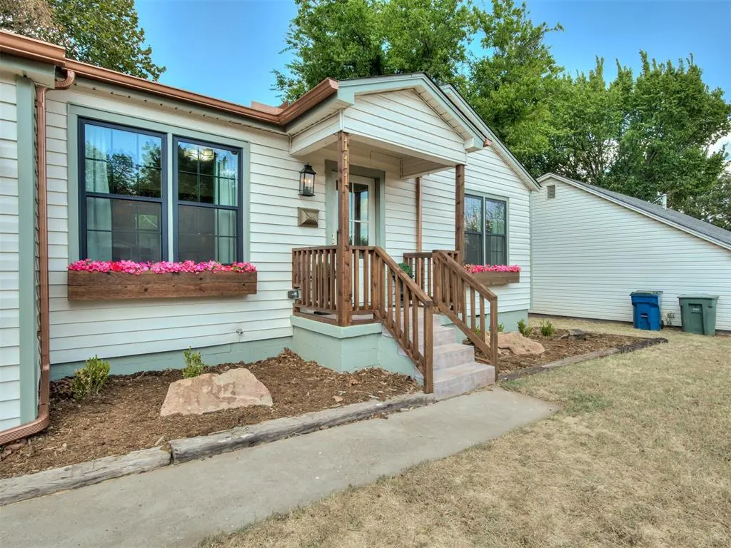 Photo 4 — 111 E 11th, Edmond, OK 73034