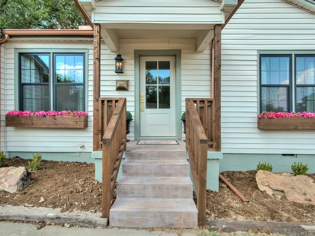 Photo 5 — 111 E 11th, Edmond, OK 73034
