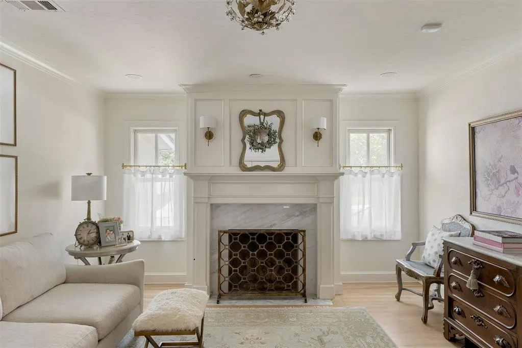 Photo 16 — 1122 Larchmont Lane, Oklahoma City, OK 73116