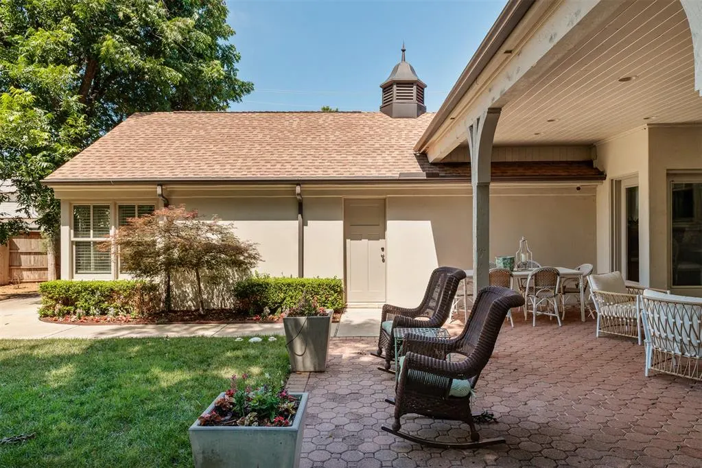 Photo 41 — 1122 Larchmont Lane, Oklahoma City, OK 73116