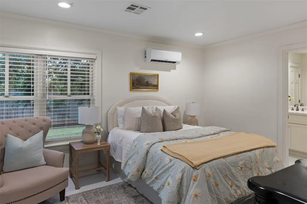 Photo 43 — 1122 Larchmont Lane, Oklahoma City, OK 73116