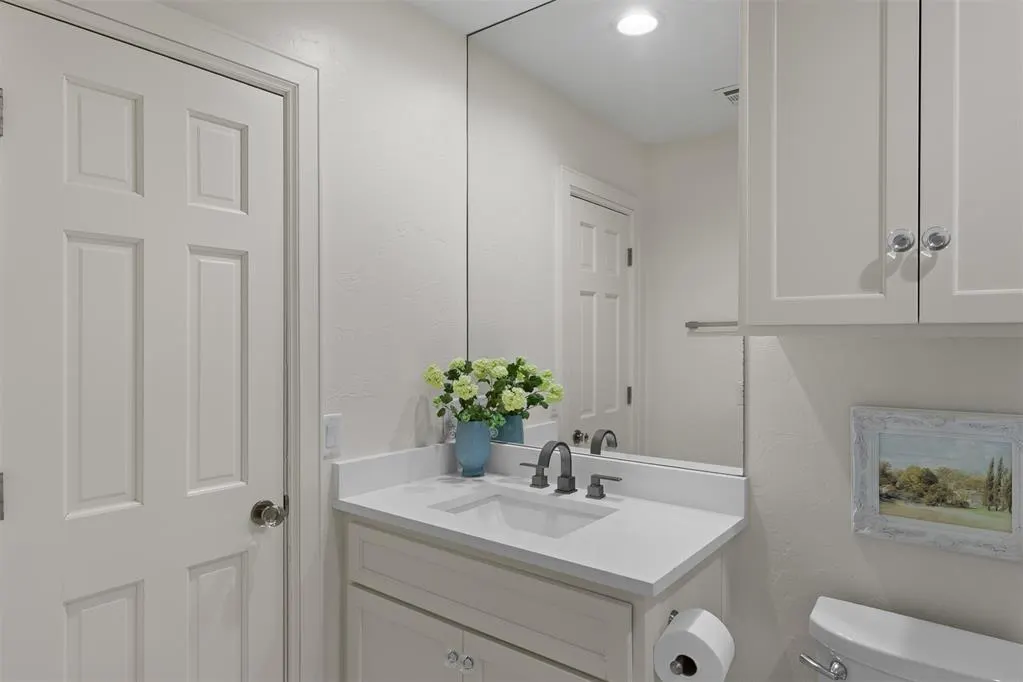 Photo 44 — 1122 Larchmont Lane, Oklahoma City, OK 73116