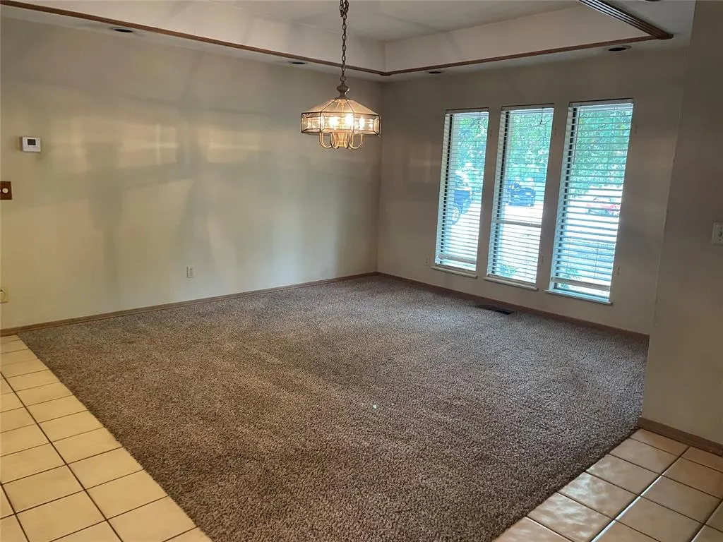 Photo 4 — 1408 Nighthawk Drive, Edmond, OK 73034